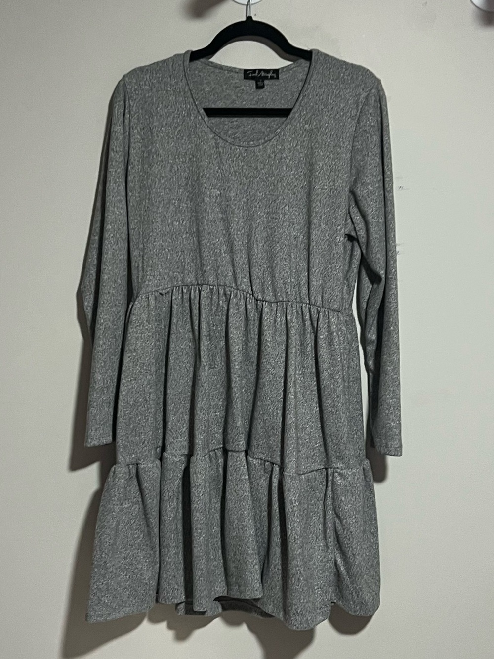 French Atmosphere Heather Gray Long-Sleeve Tiered Dress #0039